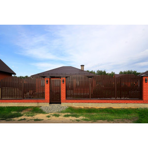 Штакетник Twin фигурный 0,4 PE RAL 8017 шоколад