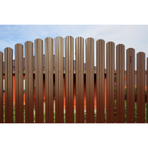 Штакетник Twin фигурный 0,4 PE RAL 8017 шоколад